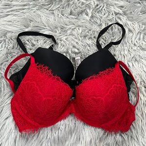 NWT Victoria Secret lightly lined full coverage bras
